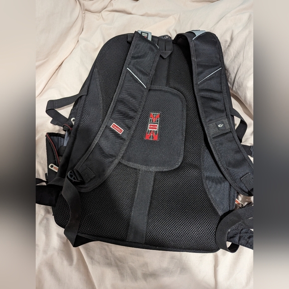 Large backpack with computer pocket - Picture 5 of 5